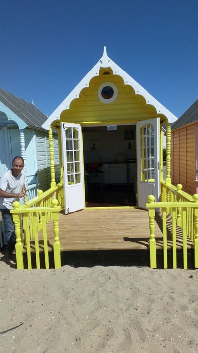 Anglian Craftsmen | Repairing a Beach Hut Project